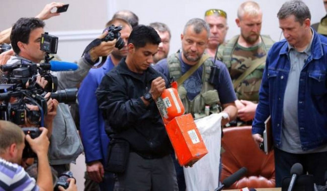 MH17: Black boxes are in good condition, British experts say