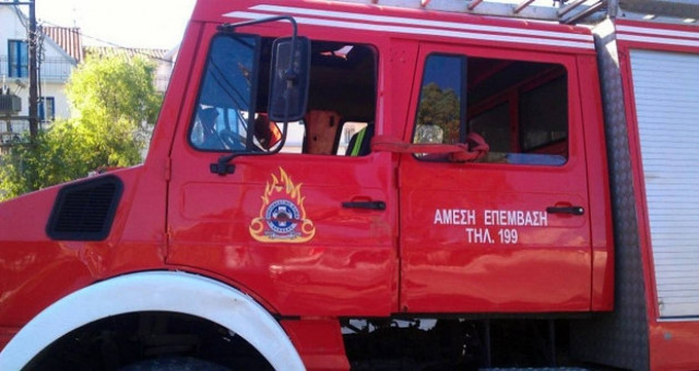 Πρέβεζα: Επιχείρηση διάσωσης ηλικιωμένης - Είχε πέσει μέσα στο σπίτι της (pics&vid)