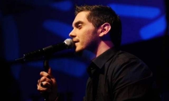 Μια έντεχνη γιορτή με τον Μιχάλη Χατζηγιάννη στο Βεάκειο