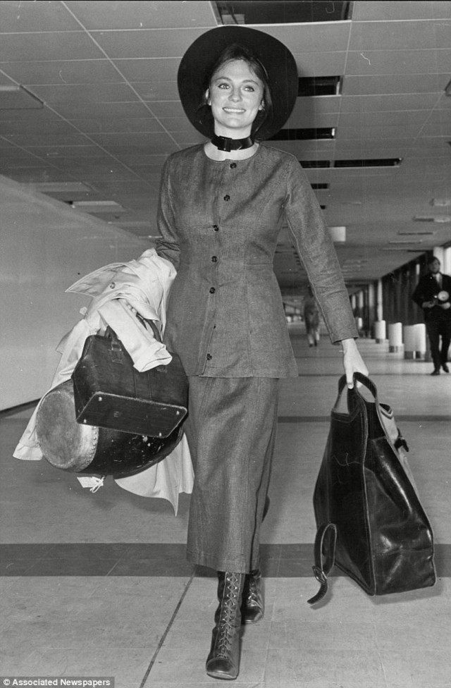 Πρώην σύμβολο του σεξ: «Εγώ θέλω έρωτα, οι άντρες δε θέλουν»  (βίντεο)