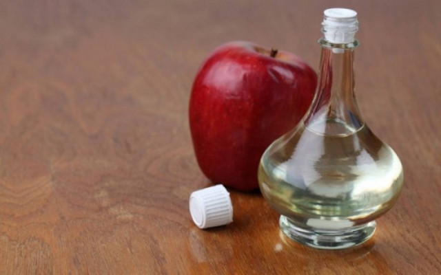 Τα μοναδικά οφέλη του μηλόξυδου στην επιδερμίδα σας