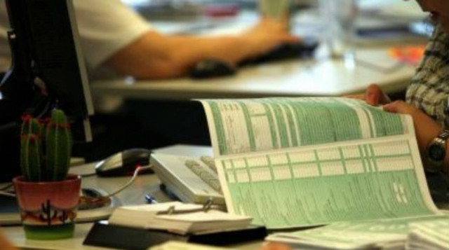 Οι συνταξιούχοι από το 2016 δεν θα κάνουν φορολογικές δηλώσεις