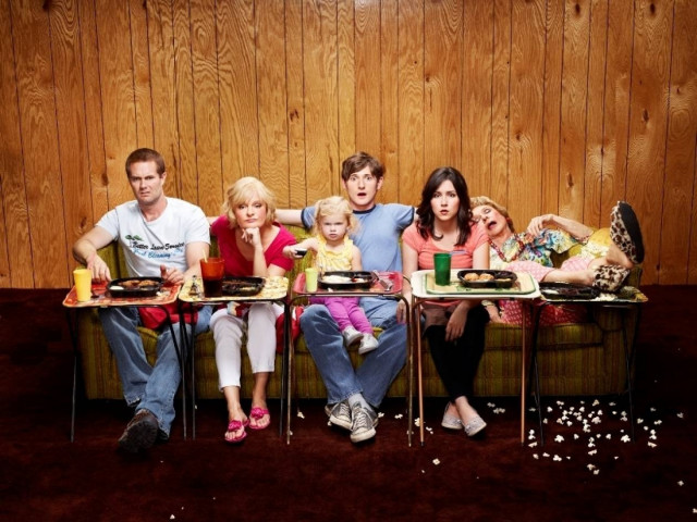 Γέλιο με κωμικές σειρές στη Nova