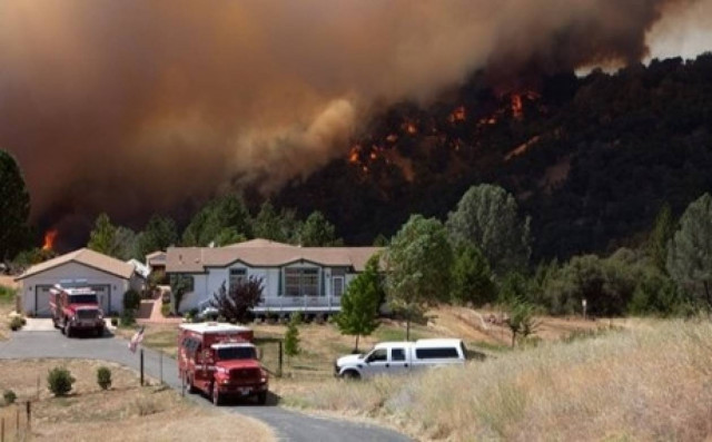 Σε πύρινο κλοιό η Καλιφόρνια