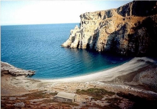 Εύβοια: Η παραλία που μάγεψε τους τουρίστες