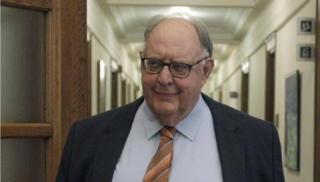 Το δώρο του Πάγκαλου στον Επίτροπο Αβραμόπουλο