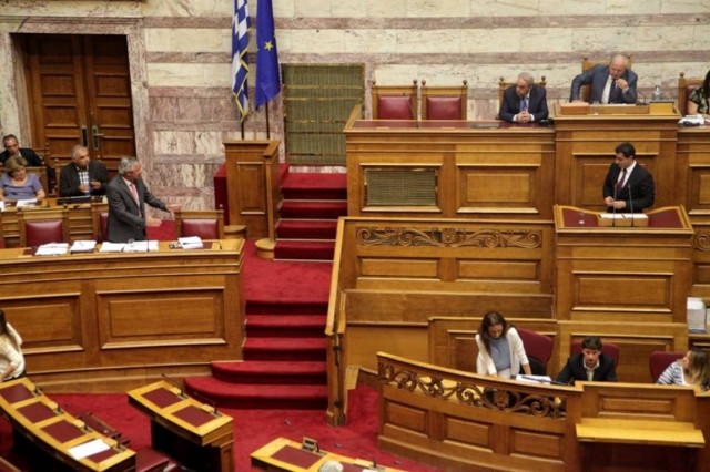 Κατατέθηκε στη Βουλή το πολυνομοσχέδιο