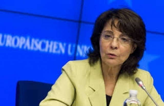 Παραμένει στο εξωτερικό η Μαρία Δαμανάκη