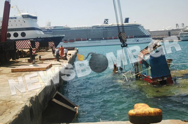 Σε εξέλιξη η διαδικασία ανέλκυσης του «Noor M» (pics+vid)