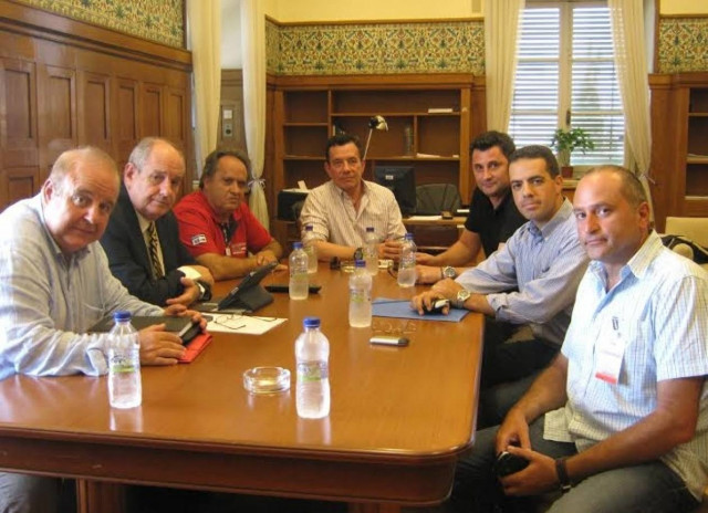 Χαϊκάλης-Κουίκ: Συνάντηση με συνδικαλιστές λιμενικών σωμάτων