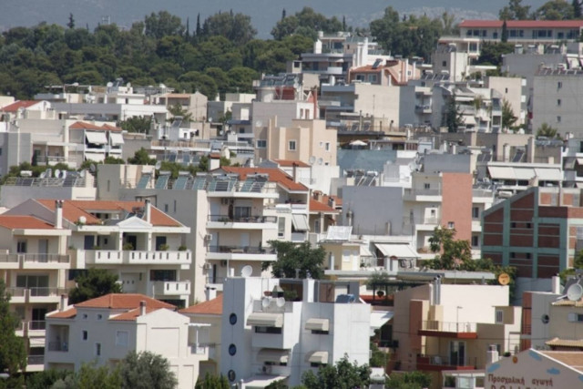 ΠΟΜΙΔΑ: Διπλάσιος ο φόρος έναντι του εισπρακτικού στόχου για τα ακίνητα