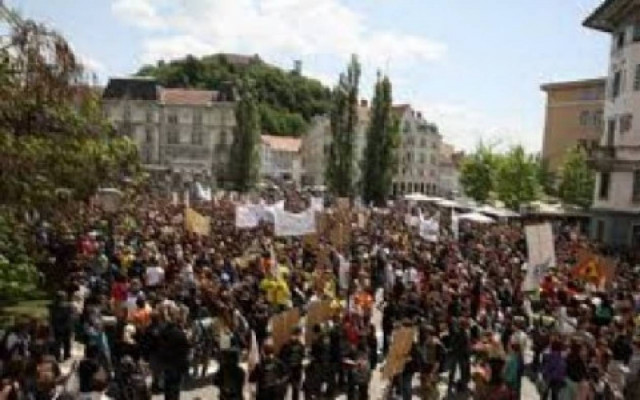 Σλοβενία: Επίδομα διακοπών στους μισούς Σλοβένους συνταξιούχους