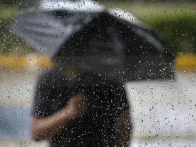 Με βροχές και καταιγίδες ξεκινάει ο Αύγουστος