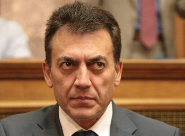 Βρούτσης: Εξαιρούνται τα ταμεία των ενστόλων από την ένταξη στο ΕΤΕΑ