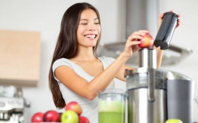 Δίαιτα: Απαντήστε στο κουίζ και βρείτε το χυμό που αδυνατίζει