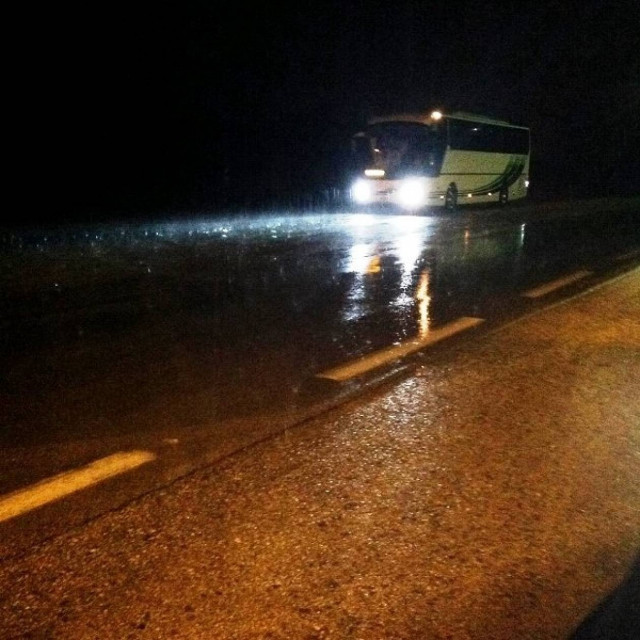 Κοζάνη: Σοβαρά προβλήματα από το καλοκαιρινό μπουρίνι (pics&vid)