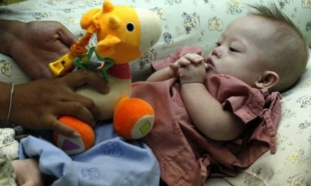 Νέες αποκαλύψεις για το ζευγάρι που εγκατέλειψε βρέφος με σύνδρομο Down