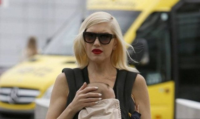 Γκουέν Στέφανι: Το πρώτο ταξίδι του μωρού της με αεροπλάνο! (εικόνες)