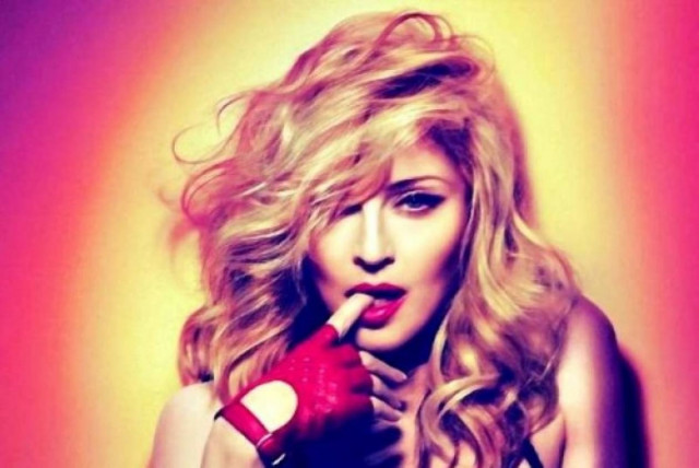 Αυστηρώς ακατάλληλο: H Madonna φωτογραφίζεται με αποκαλυπτικό εσώρουχο!