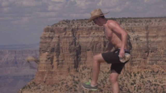 Επικήρυξαν τους δυο άνδρες που εξαγρίωσαν όλο το διαδίκτυο