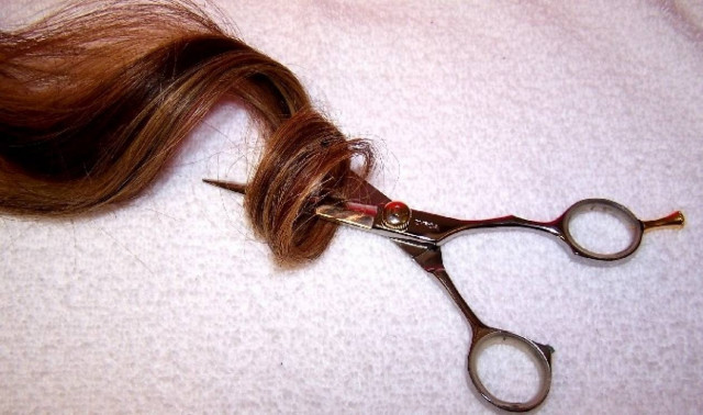 Κρήτη: Μετά τον βιασμό, την κούρεψε για να την εξευτελίσει