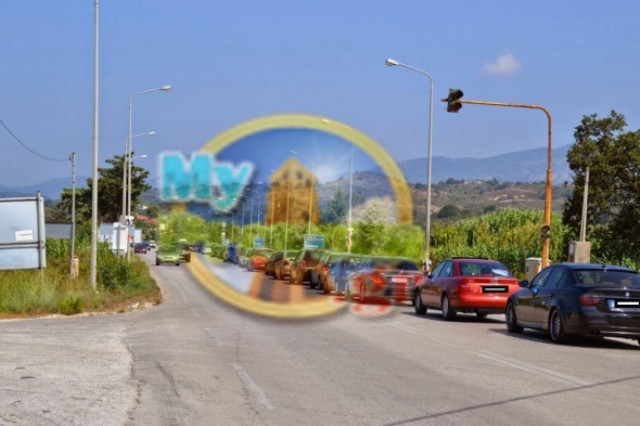 Μποτιλιάρισμα για μια… ανάσα δροσιάς στη θάλασσα