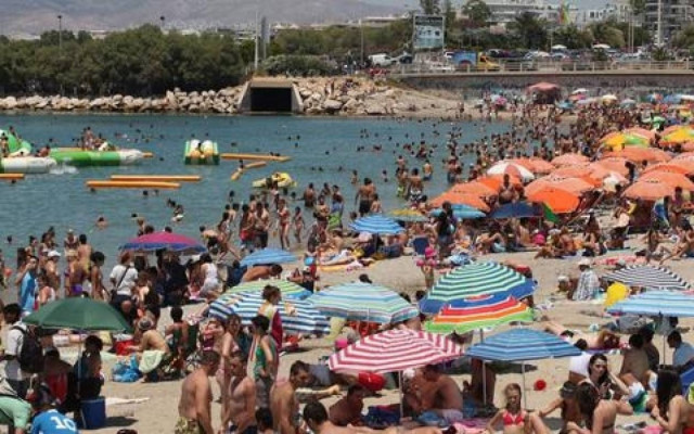 Καιρός: Καύσωνας προ των πυλών - Ανεβαίνει επικίνδυνα ο υδράργυρος