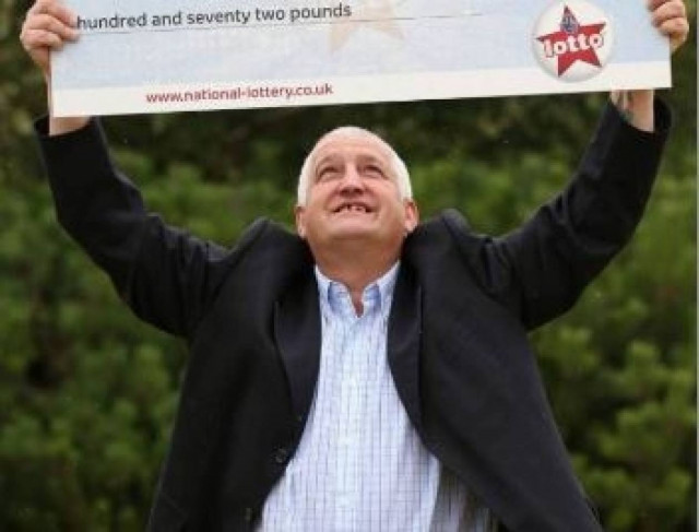 Κέρδισε 7 εκατ. και θα πάρει Rolls-Royce αν και… δεν ξέρει να οδηγεί!