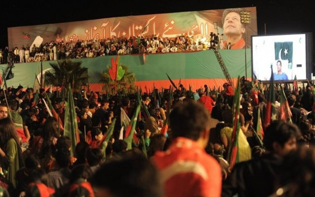 Πακιστάν: Συγκρούσεις μετά από πυροβολισμούς κατά ηγέτη της αντιπολίτευσης