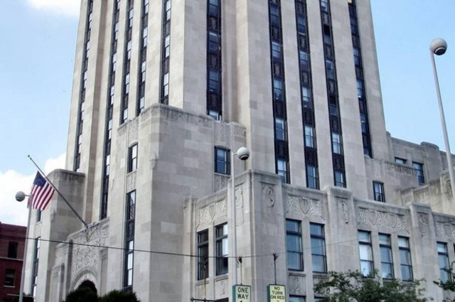 Υπάλληλος νεκροτομείου παραδέχεται ότι έκανε σεξ με 100 πτώματα