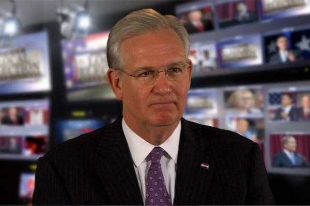 Φέργκιουσον: «Βοηθά η απαγόρευση κυκλοφορίας»