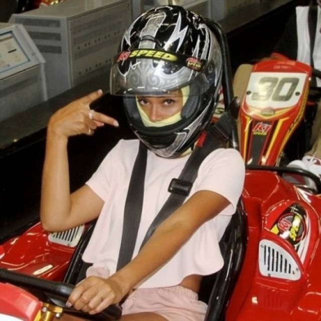 Βeyonce-Jayz: Η οικογενειακή έξοδός τους στα cart και... η απορία που μας γεννήθηκε