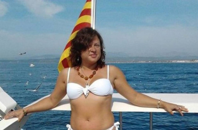 Δασκάλα ανέβασε κατά λάθος γυμνές της φωτογραφίες στο ίντερνετ