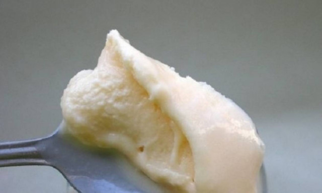 Συνταγή για σπιτικό παγωτό λευκής σοκολάτας σε λίγα λεπτά!