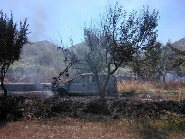 Λευκάδα: Πυρκαγιά στο οροπέδιο της Εγκλουβής (pics)