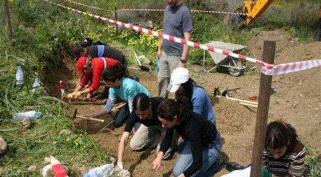 ΔΕΑ: Δώστε περισσότερα στοιχεία για εκταφές αγνοουμένων