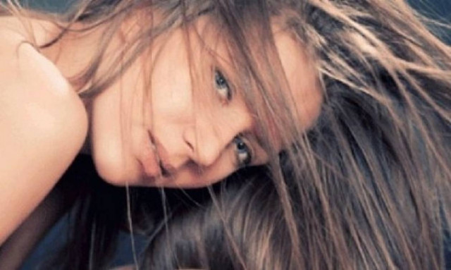 Απίστευτο! Έτσι θα μακρύνουν πολύ εύκολα και γρήγορα τα μαλλιά σας