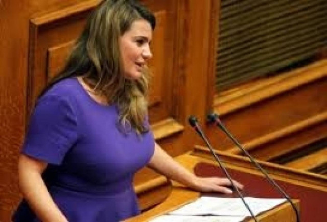 Μια βουλευτής - ξενοδόχος στη ΔΗΜΑΡ