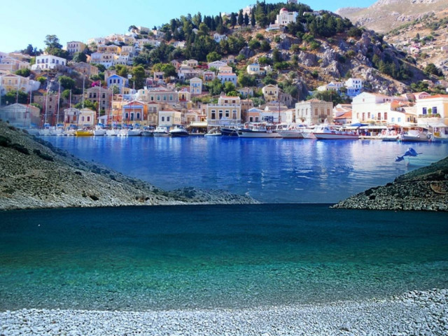 Σύμη, λιτή και αρχοντική