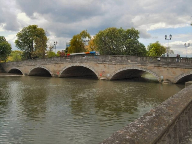 Αυτή είναι η πιο «γενναιόδωρη» πόλη της Βρετανίας!