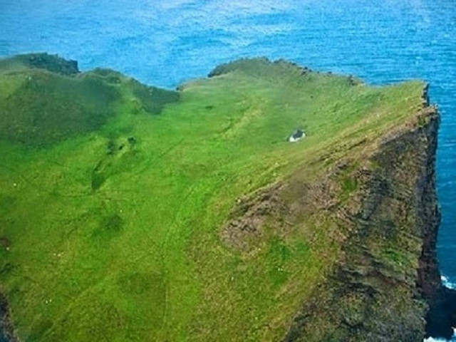 Αυτό το νησί έχει κάτι το ξεχωριστό! Δείτε τι!