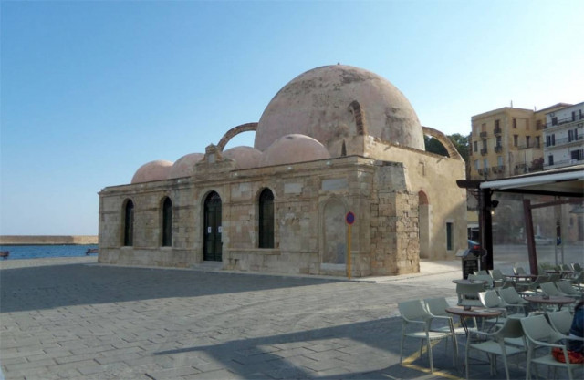 Κισαμίτικη μουσικοχορευτική εκδήλωση στο παλιό λιμάνι των Χανίων