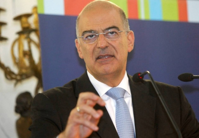 Δένδιας: Συνολική λύση για «κόκκινα δάνεια» και χρέη