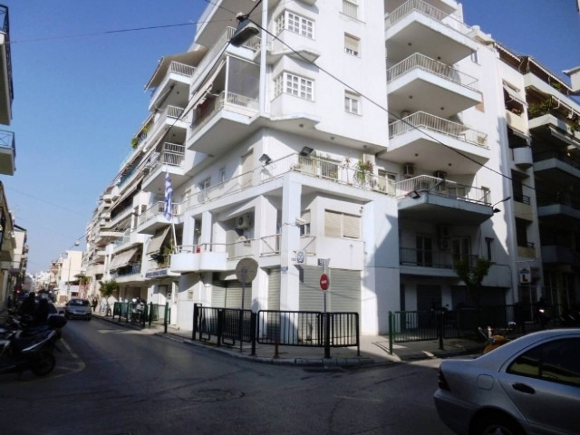 Βόλος: Καταδίωξη με τραυματισμό αστυνομικού - Δύο συλλήψεις