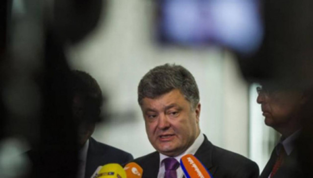 Ποροσένκο: Δεσμεύτηκε να διαθέσει 2,2 δισ. για τον ουκρανικό στρατό