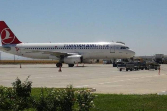 Αιθέρια… πρόταση γάμου από Τούρκο πιλότο! (video)