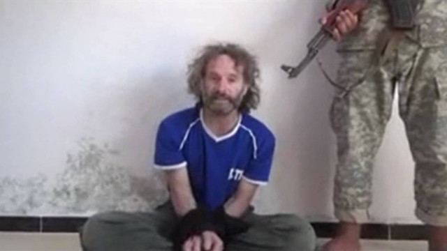 Επέστρεψε στις ΗΠΑ ο δημοσιογράφος Πίτερ Τέο Κέρτις που είχε απαχθεί στη Συρία