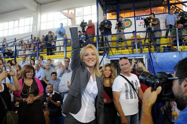 Ρένα Δούρου: Ξεκινάμε για να γράψουμε ένα βιβλίο στην Περιφέρεια (pics)