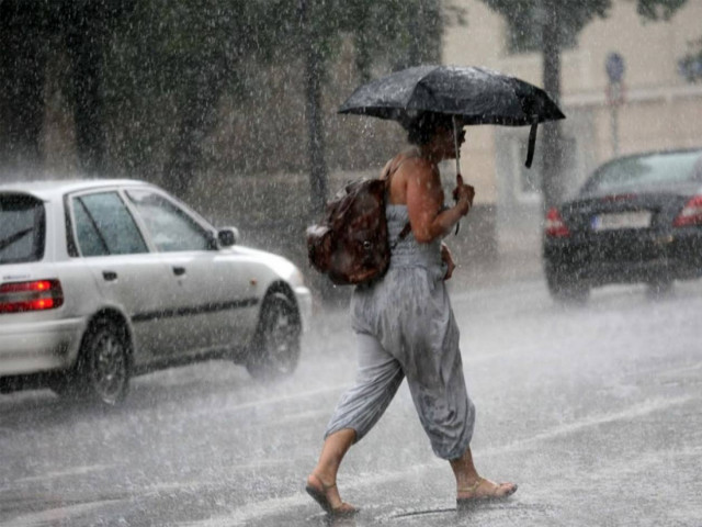 Με μπουρίνια και χαλάζι μπαίνει ο Σεπτέμβρης