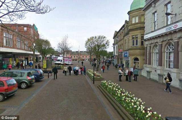 «Μητέρα» κλείδωσε την τετράχρονη κόρη της και πήγε βόλτα!